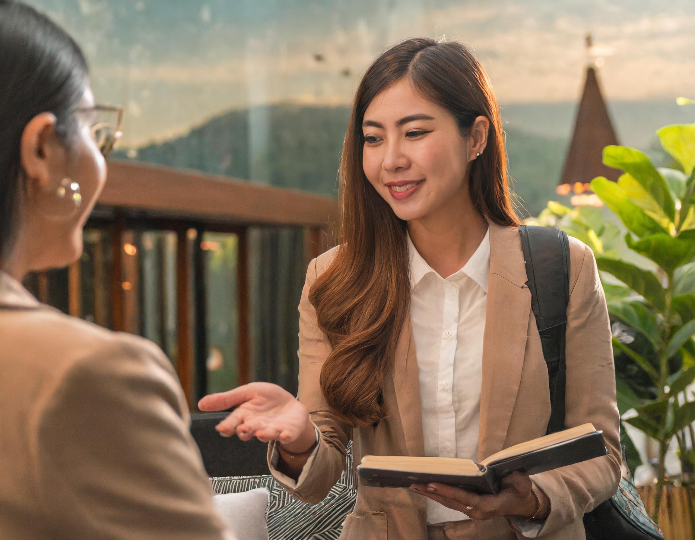 Freundliche Interaktion in der Sozialberatung